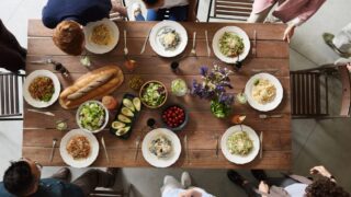 宅配食事サービス比較：「シェフの無添つくりおき」vs「わんまいるの健幸ディナー」　7つの違い